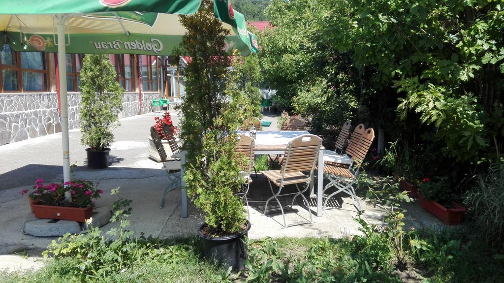 Pensiunea Balan Piatra Neamt Exterior photo